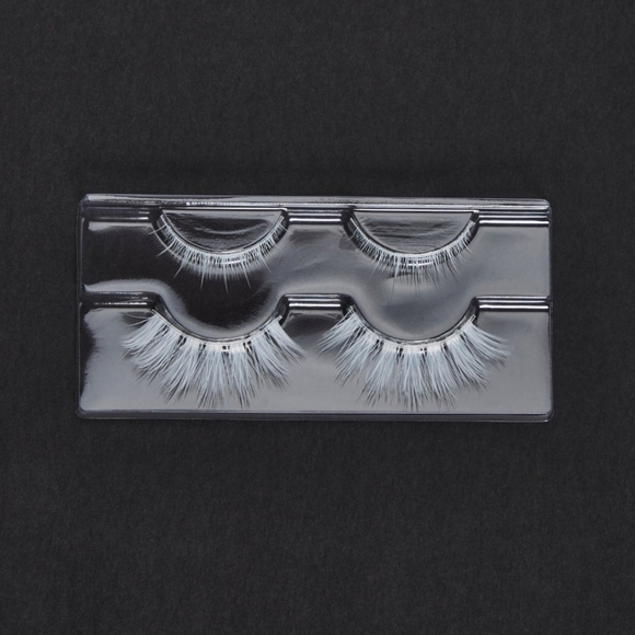 Darker Waves White Faux Lashes - Picture 4 of 5